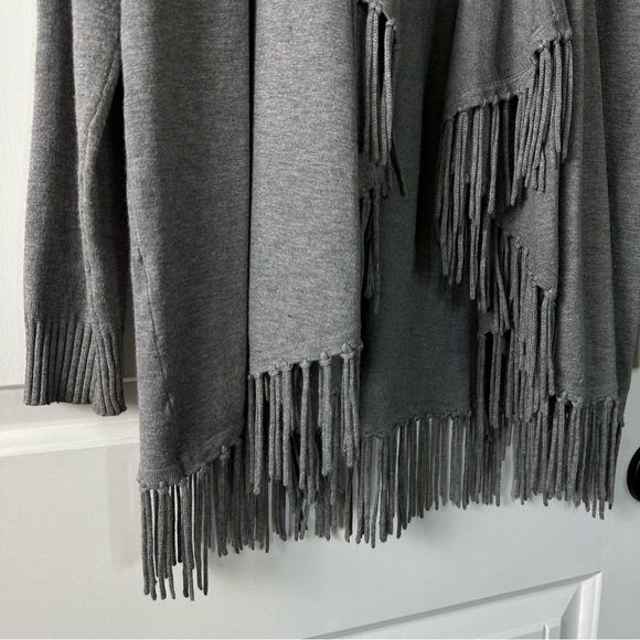 Central Park West western boho Grey tassel open front cardigan size small - Picture 4 of 6